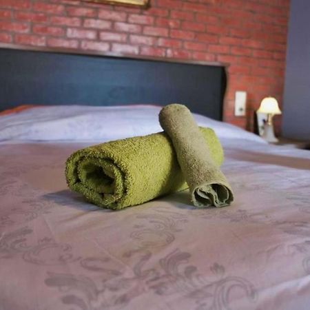 Mama'S Cozy Room 1 カランバカ エクステリア 写真